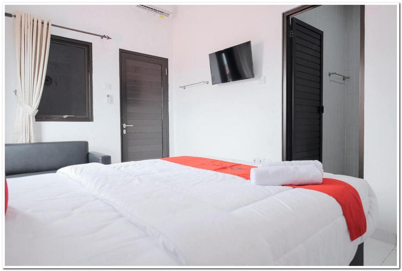 Reddoorz Near Kota Tua 2 Hotel Jakarta Exterior photo