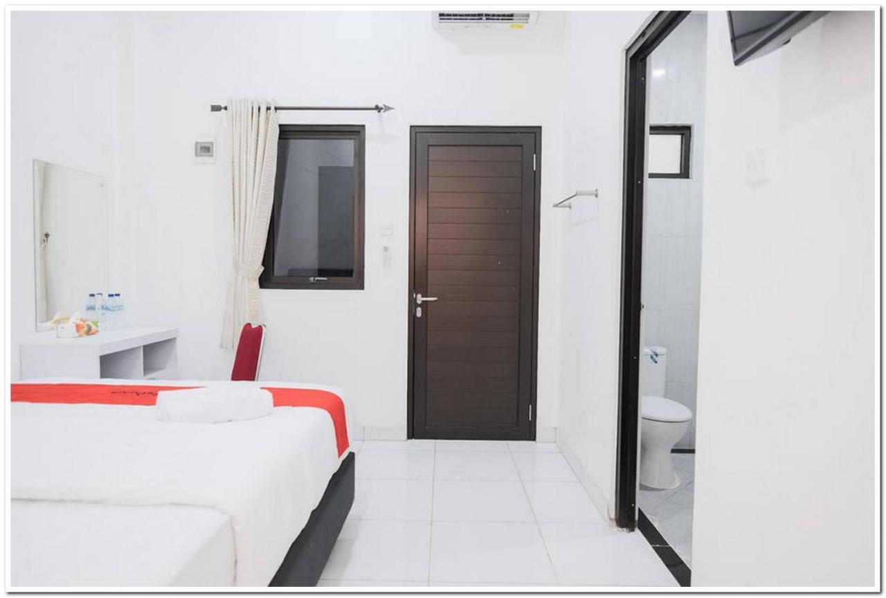 Reddoorz Near Kota Tua 2 Hotel Jakarta Exterior photo