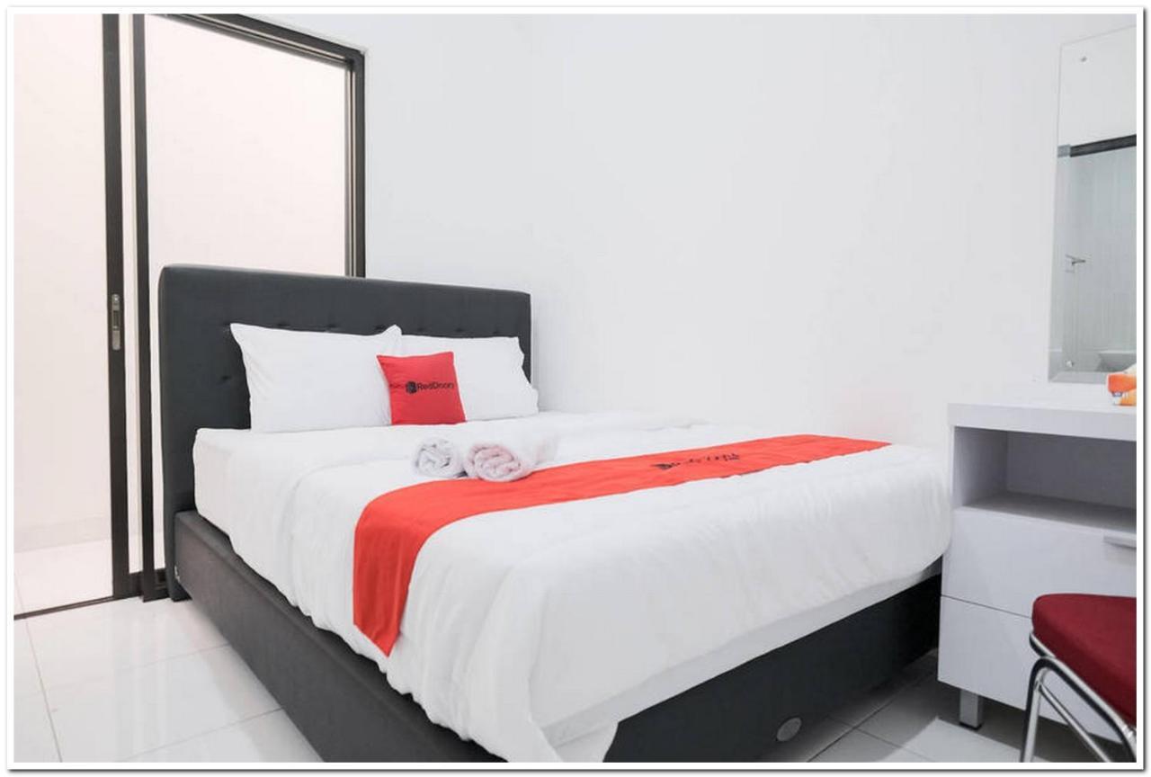 Reddoorz Near Kota Tua 2 Hotel Jakarta Exterior photo