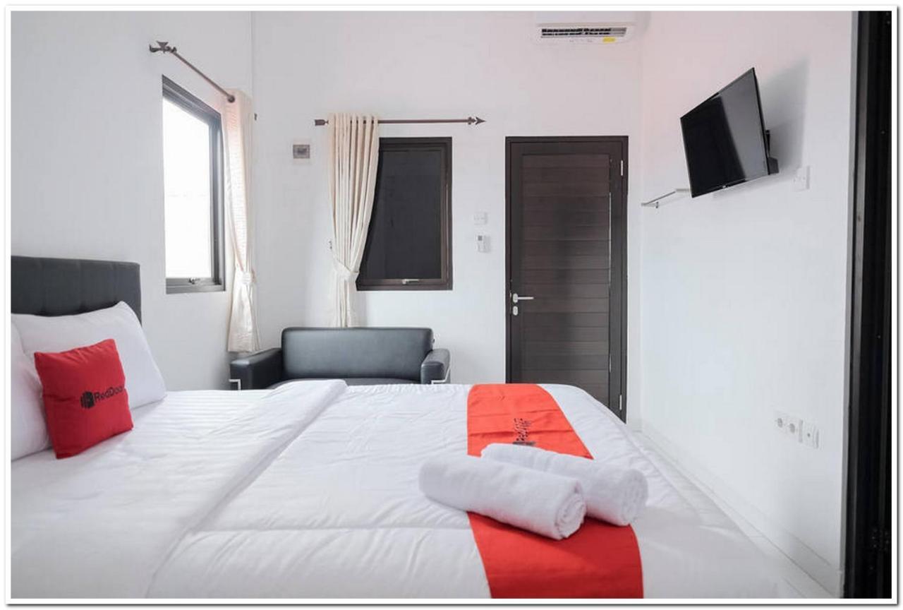 Reddoorz Near Kota Tua 2 Hotel Jakarta Exterior photo